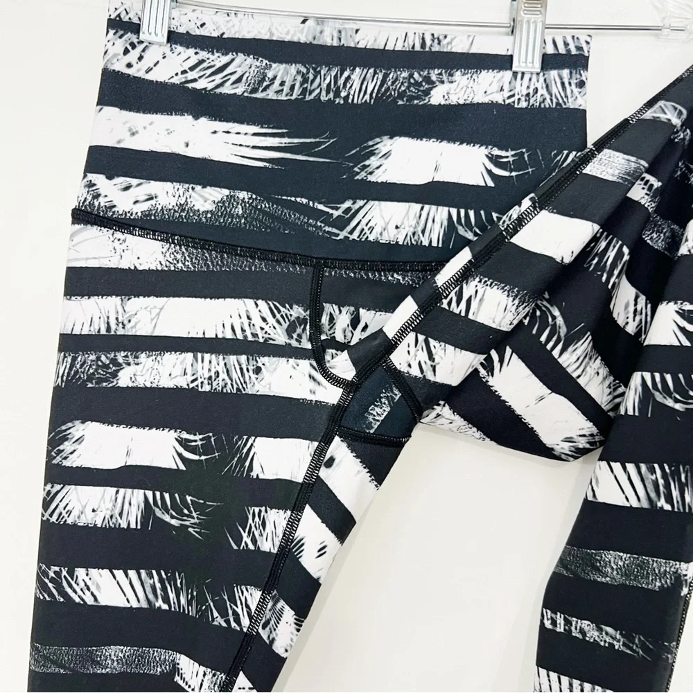 Lululemon Wunder Under Pant Full on Luon Roll Down Shady Palms Black White